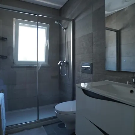 Moradia T4 * فيرناو فيرو